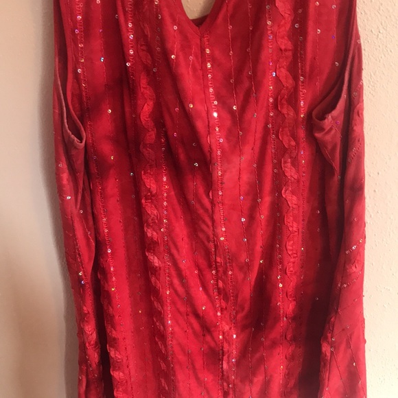 49) DRESS BARN beautifully styled Tank w sequins. - Picture 6 of 7